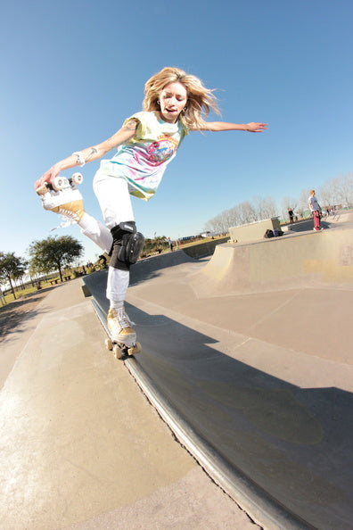 Chaya Park Kismet Barbiepatin Gold Skate