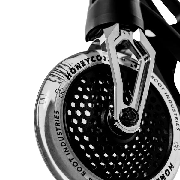 Root Industries INVICTUS v3 Scooter - Black / Mirror