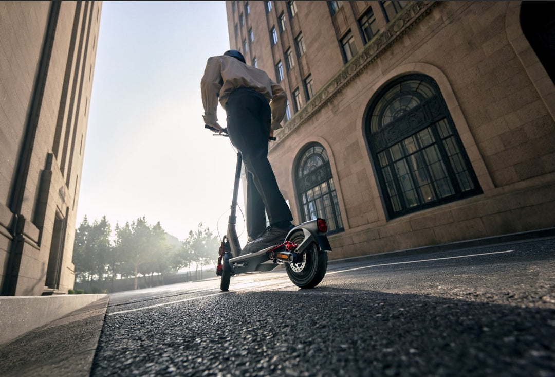 SEGWAY NINEBOT F3 PRO ELECTRIC SCOOTER