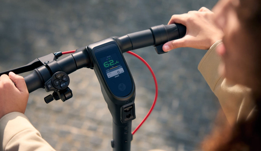 SEGWAY NINEBOT F3 ELECTRIC SCOOTER