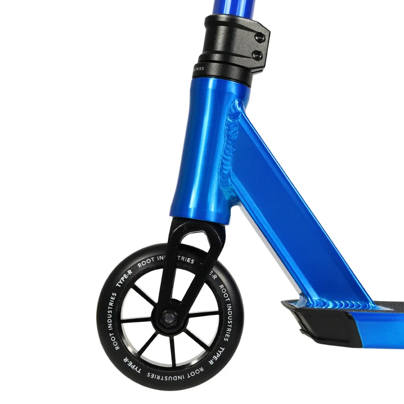 Root Industries Type R PRO scooter in blue, front wheel close up