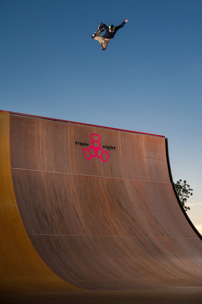 TRIPLE 8 THE CERTIFIED HELMET SS ELIOT SLOAN EDITION
