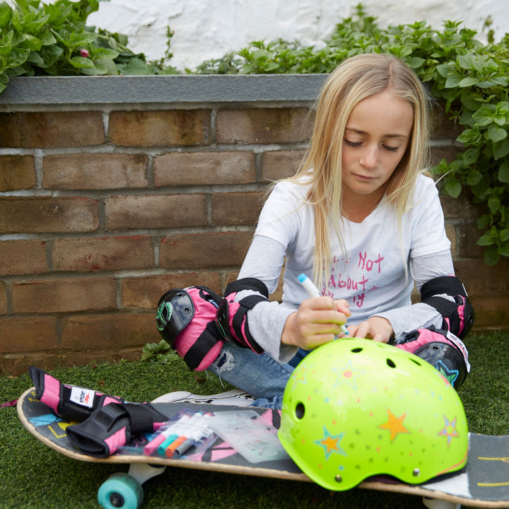 TRIPLE 8 WIPEOUT DRY ERASE YOUTH HELMET BLACK