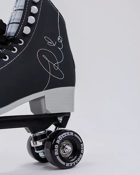 RIO ROLLER SIGNATURE BLACK SKATES